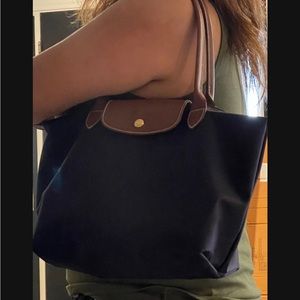 Longchamp
Medium Le Pliage
Nylon Shoulder Tote